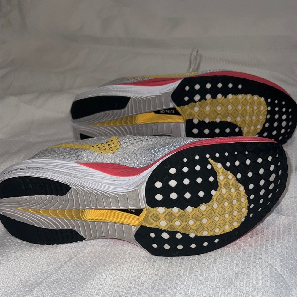 Nike Women's Running Shoes - White, Red, Yellow - Picture 4 of 5